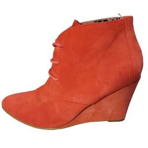 Coral Suede 3.75 Wedge Lace Up Ankle Booties Leopard Print interior Sz 8.5 ENVY
